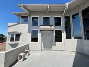 3557 Mission Dr in Santa Cruz, CA - Building Photo - Building Photo