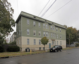 25 Cross St in Bloomfield, NJ - Foto de edificio - Building Photo