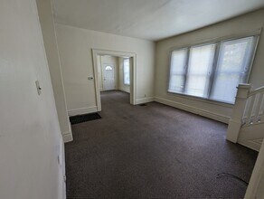 2290 Indiana Ave, Unit 2292 in Columbus, OH - Foto de edificio - Building Photo