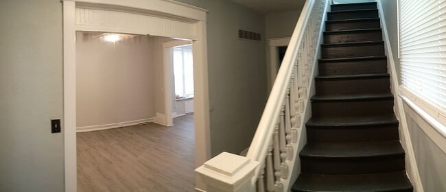 4541 E 10th St in Kansas City, MO - Building Photo - Building Photo