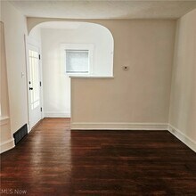 3110 W 111th St in Cleveland, OH - Building Photo - Building Photo