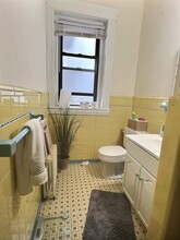387 Harvard St, Unit 4 in Brookline, MA - Building Photo - Building Photo
