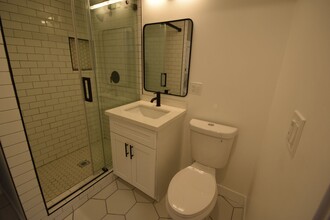 24347 Newhall Ave in Santa Clarita, CA - Building Photo - Building Photo