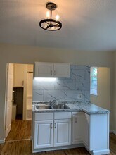 19 Helen St in Chicopee, MA - Building Photo - Building Photo
