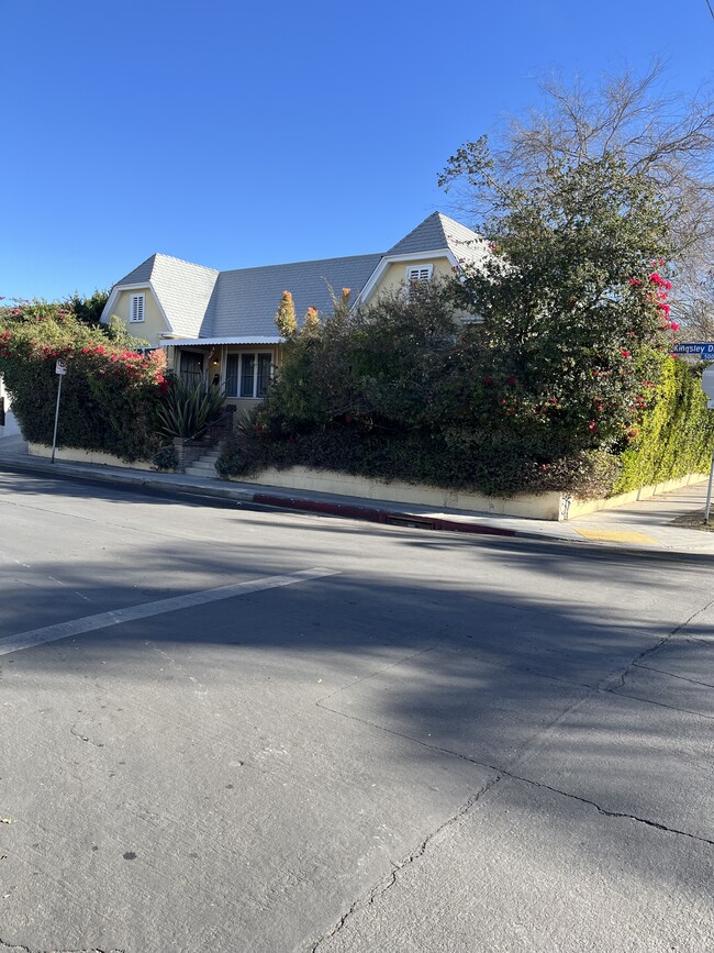 property at 502 N Kingsley Dr