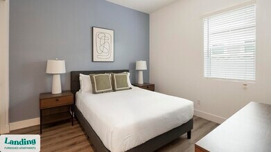 8200 W Encanto Blvd, Unit 105 in Phoenix, AZ - Building Photo - Building Photo