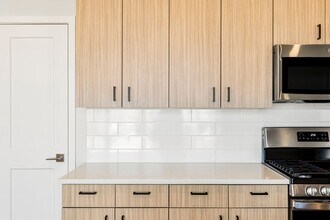 Logan Square Apartments in Denver, CO - Building Photo - Building Photo