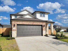 304 Willow Sage Ct in Montgomery, TX - Building Photo - Building Photo