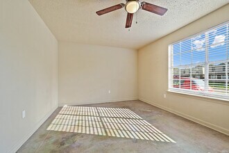 1077 N Donmoor Ave, Unit #b in Baton Rouge, LA - Building Photo - Building Photo