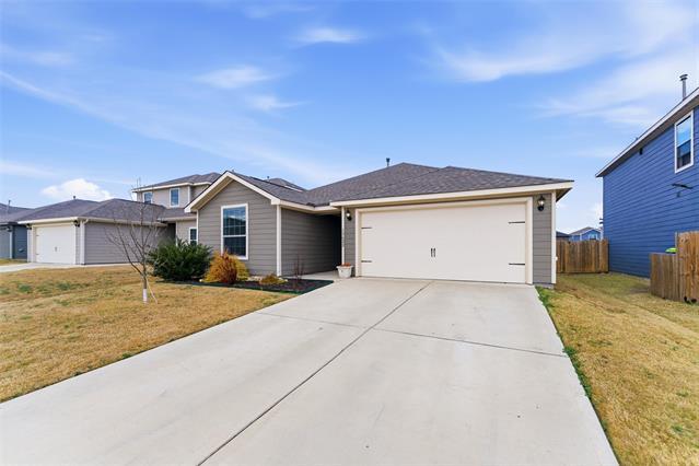 13622 Logan Pass Dr in Ponder, TX - Building Photo - Building Photo