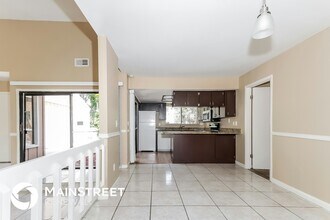 6621 Fort Pierce Blvd in Fort Pierce, FL - Building Photo - Building Photo
