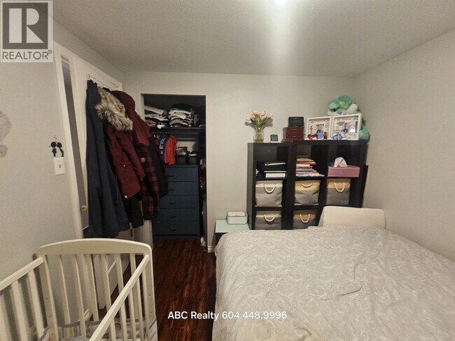 1XXX E 27th Ave in Vancouver, BC - Building Photo - Building Photo