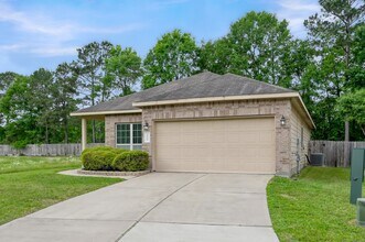 9594 E Woodmark in Conroe, TX - Building Photo - Building Photo