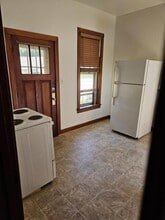 212 State St in Marinette, WI - Building Photo - Building Photo