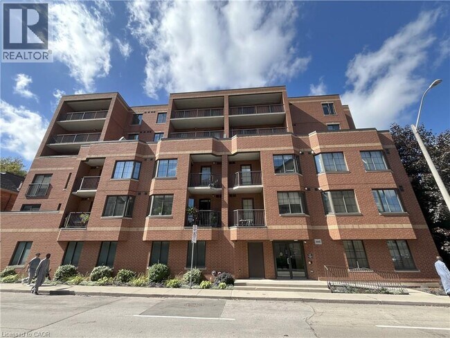 47 Caroline St N in Hamilton, ON - Building Photo - Building Photo