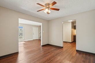Aspen Townhomes in Colorado Springs, CO - Building Photo - Building Photo