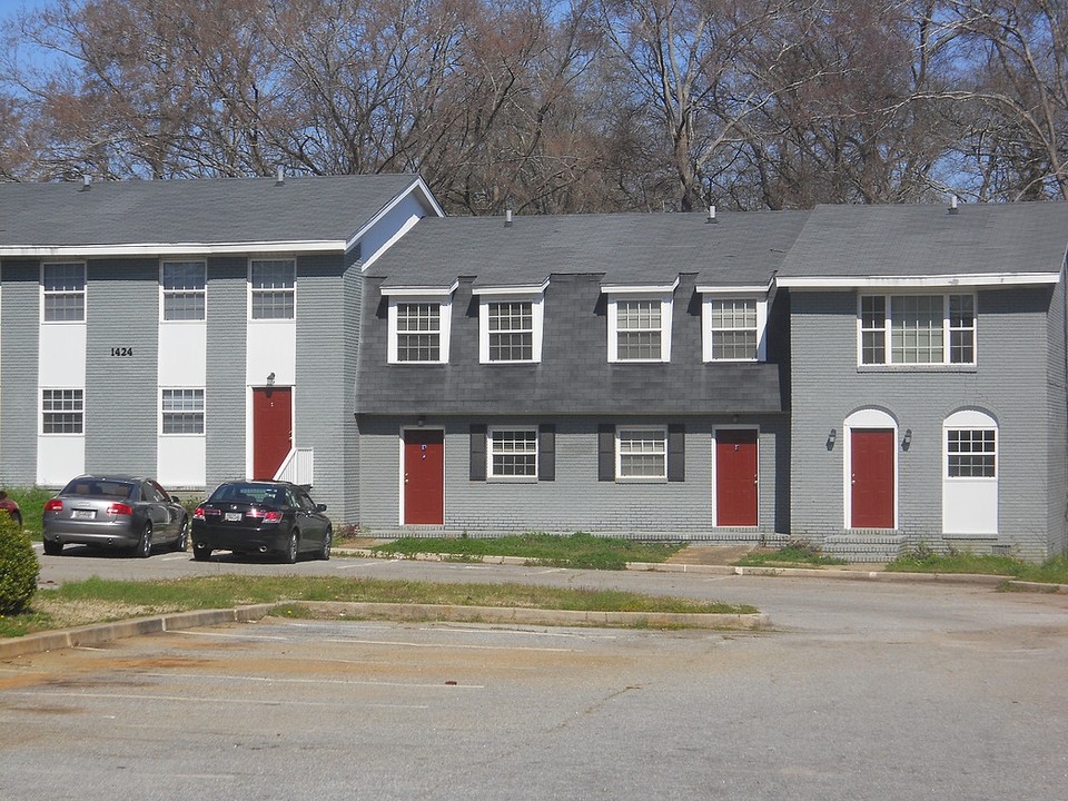 University Station in Americus, GA - Building Photo