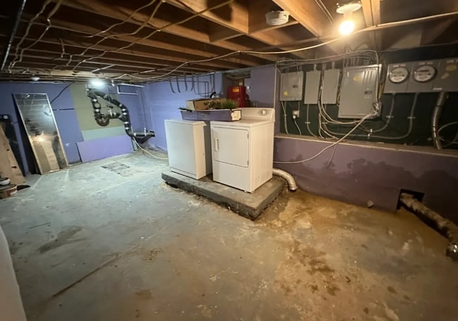 1211 Ridge Ave