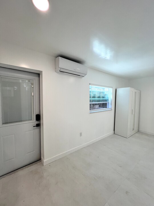 3675 SW 3rd Ave in Miami, FL - Building Photo