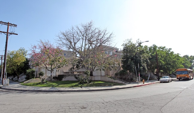 Valley Village So. Apartments in Canoga Park, CA - Building Photo - Building Photo