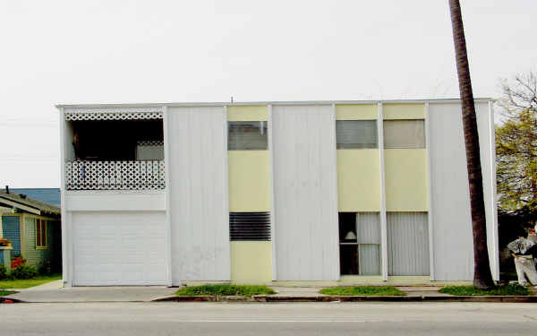 283 Redondo Ave in Long Beach, CA - Building Photo - Building Photo