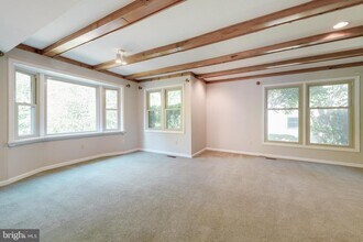 82 Bunker Hill Ct in Wayne, PA - Building Photo - Building Photo