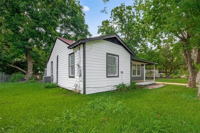 property at 7021 Oleander Ln