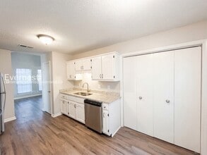 6832 Maury Dr in Olive Branch, MS - Building Photo - Building Photo