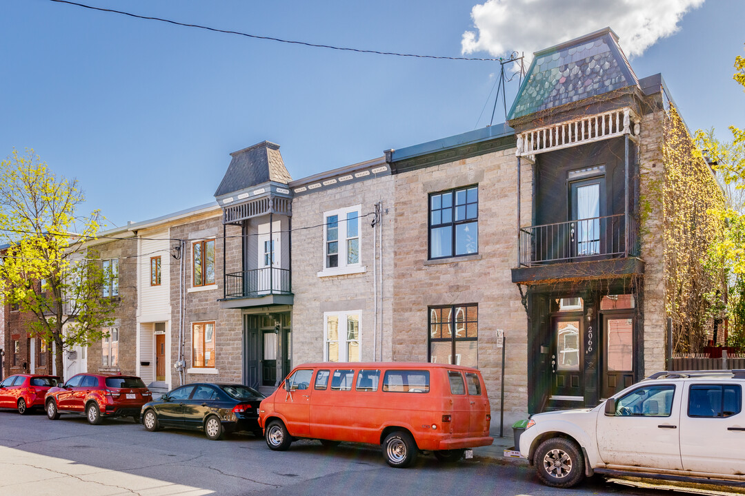 2060 De Paris St in Montréal, QC - Building Photo