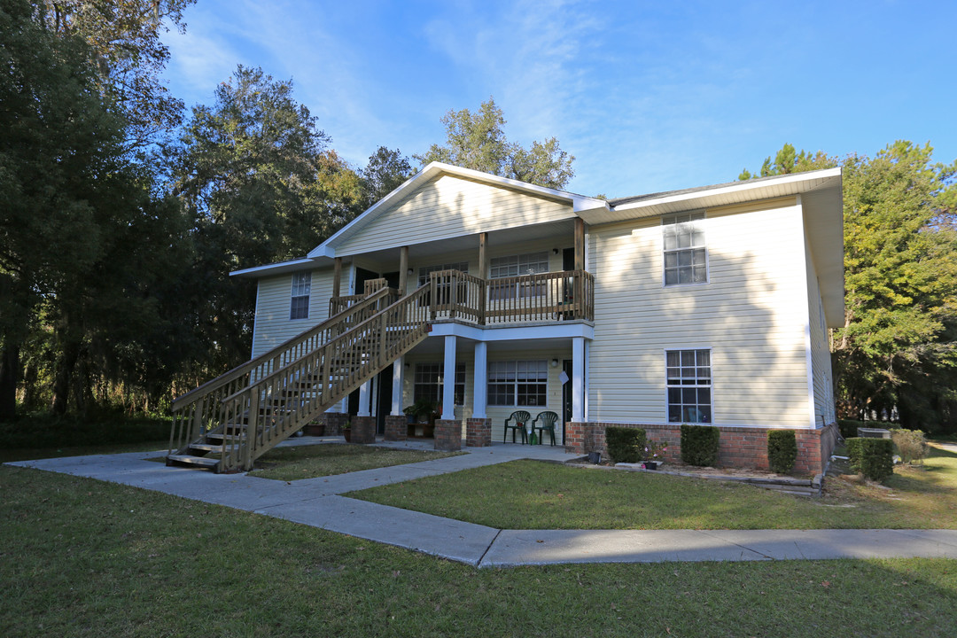 Villas of Shady Oaks in Brooksville, FL - Building Photo