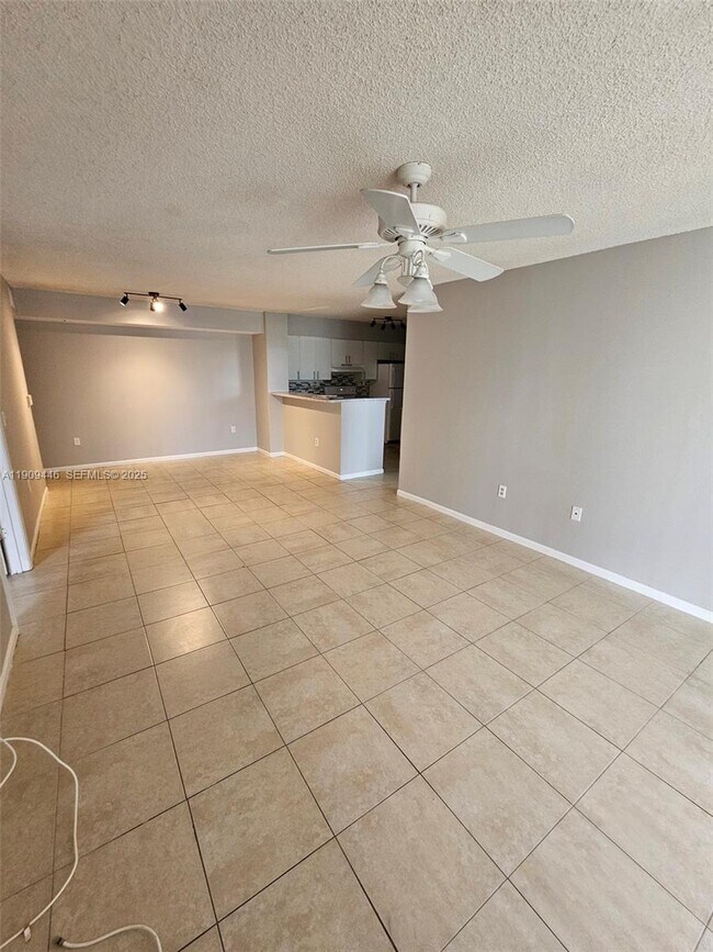 7872 Sonoma Springs Cir in Greenacres, FL - Building Photo - Building Photo