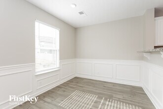 2230 Oak Dr in Murfreesboro, TN - Foto de edificio - Building Photo