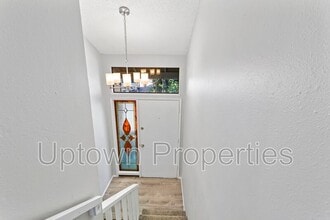 252 Cervantes Cir in Lake Oswego, OR - Building Photo - Building Photo