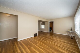 10546 Anson Dr in St. Louis, MO - Building Photo - Building Photo