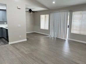 1031 S Palmetto Ave in Ontario, CA - Building Photo - Building Photo