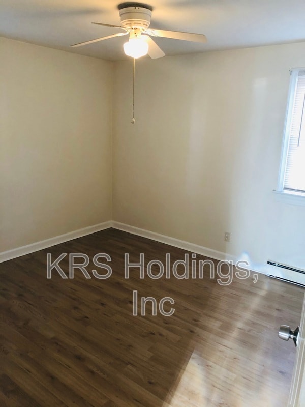 2305 Wyoming Ave in Norfolk, VA - Building Photo - Building Photo