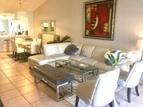 1625 Orion Ln in Weston, FL - Building Photo - Building Photo