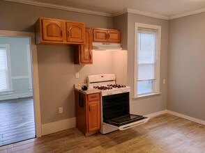 164 South St in Glens Falls, NY - Foto de edificio - Building Photo