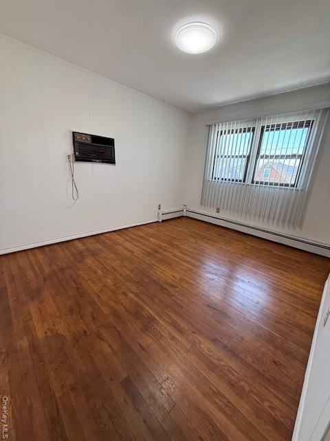 11 Edwards Pl in Valley Stream, NY - Building Photo - Building Photo