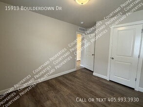 15913 Boulderdown Dr in Oklahoma City, OK - Building Photo - Building Photo