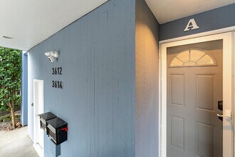 3614 Interlake Ave N in Seattle, WA - Building Photo - Building Photo