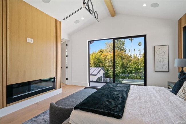 property at 4425 Morse Ave