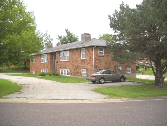 property at 306 W Southampton Dr