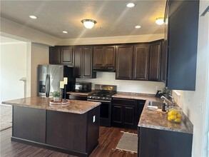 248 Grace Manor Dr in Coraopolis, PA - Building Photo - Building Photo