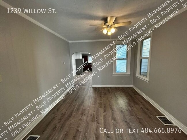 1239 Willow St in Lebanon, PA - Building Photo - Building Photo
