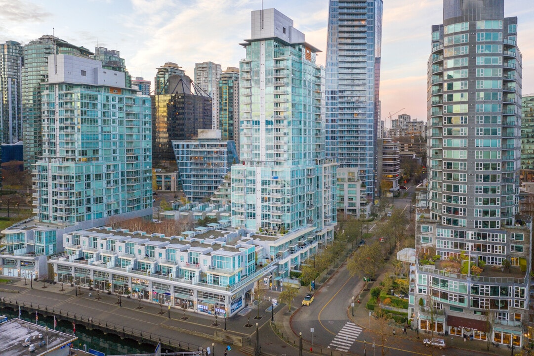 Cascina in Vancouver, BC - Building Photo