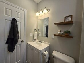 203 N State St, Unit 3 in Ann Arbor, MI - Building Photo - Building Photo