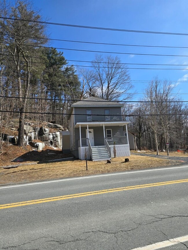 31 E Cold Spring Rd in Monticello, NY - Building Photo - Building Photo