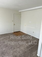 1008 E Jefferson Rd in Cheyenne, WY - Building Photo - Building Photo