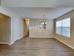 3941 Tyler Bluff Ln in Raleigh, NC - Foto de edificio - Building Photo